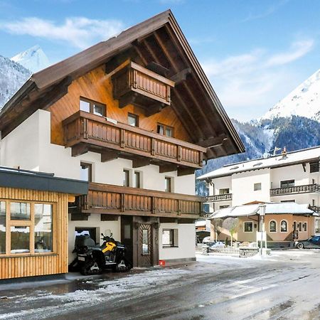 Comfortable Apartment In L Ngenfeld With Ski Storage レンゲンフェルト エクステリア 写真