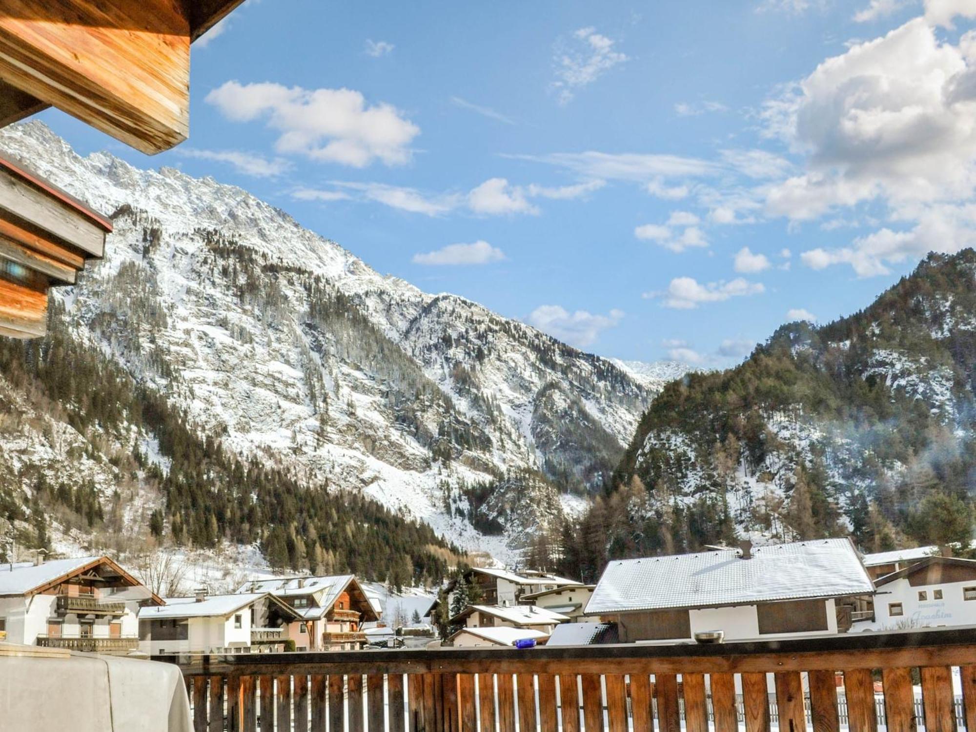 Comfortable Apartment In L Ngenfeld With Ski Storage レンゲンフェルト エクステリア 写真