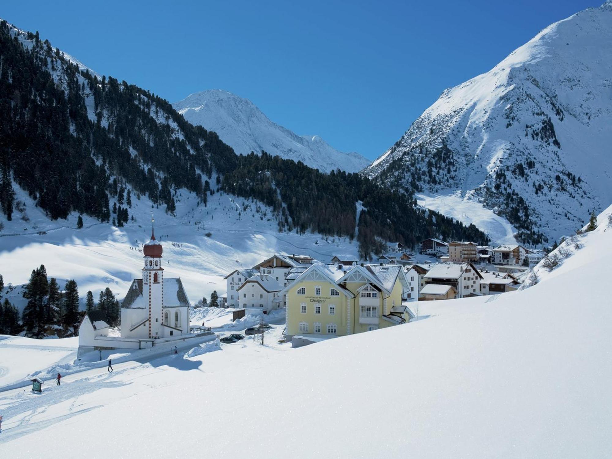 Comfortable Apartment In L Ngenfeld With Ski Storage レンゲンフェルト エクステリア 写真