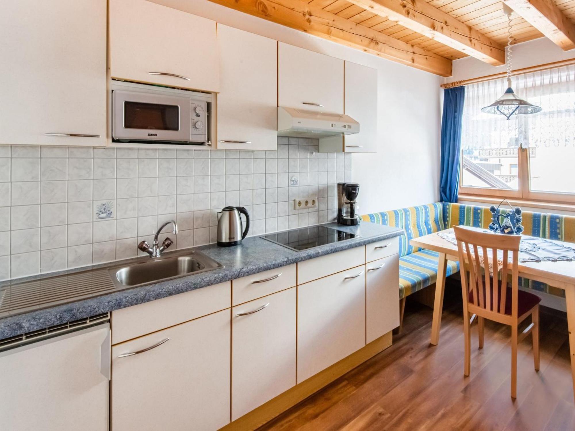Comfortable Apartment In L Ngenfeld With Ski Storage レンゲンフェルト エクステリア 写真