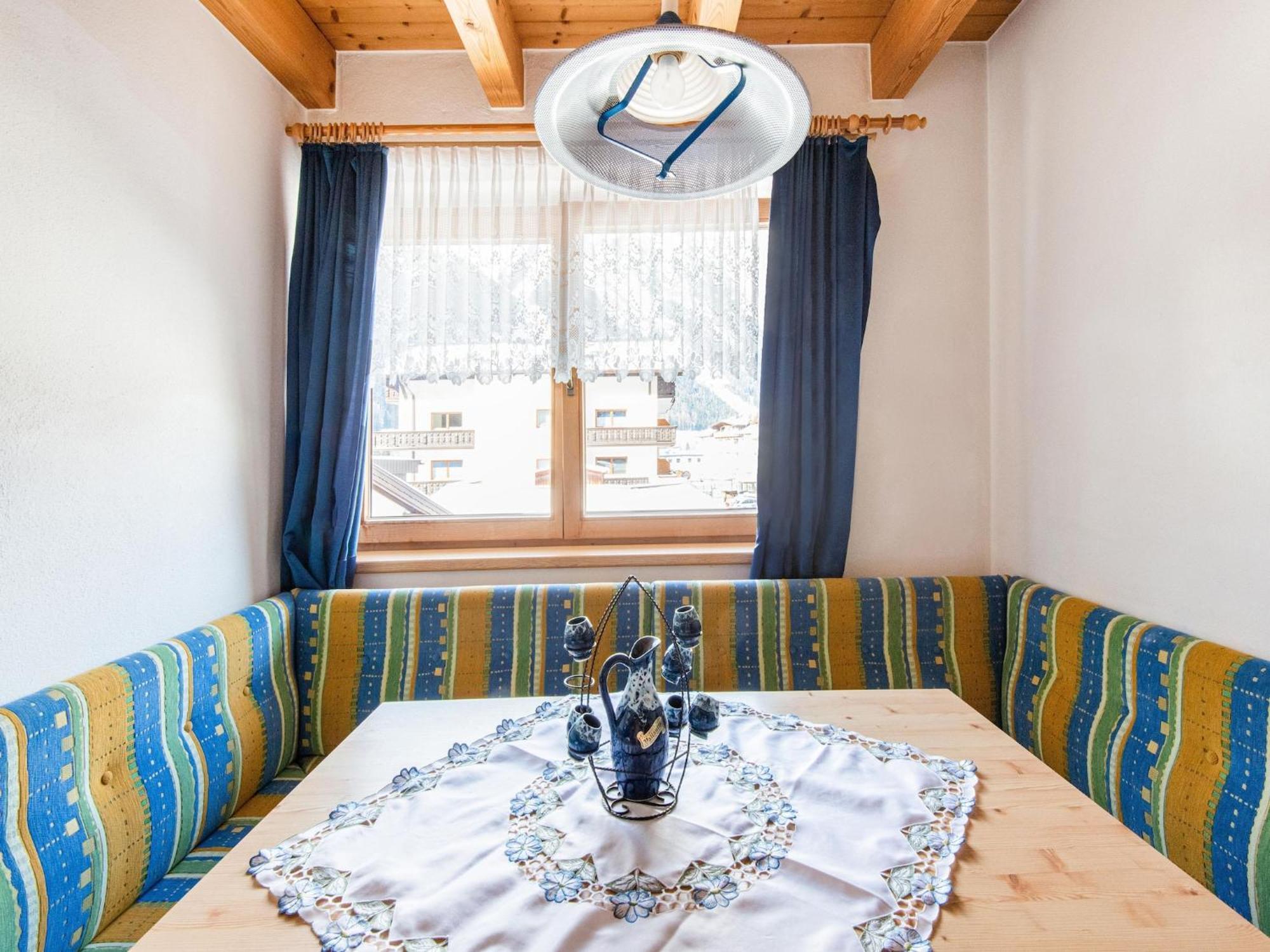 Comfortable Apartment In L Ngenfeld With Ski Storage レンゲンフェルト エクステリア 写真